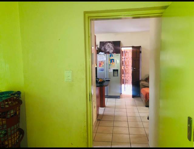 2 BEDROOM APARTMENT FOR SALE IN RUSTENBURG CENTRAL